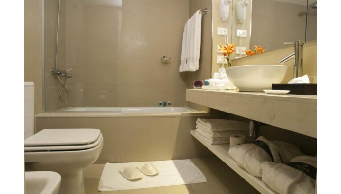 After Hotel poza 7