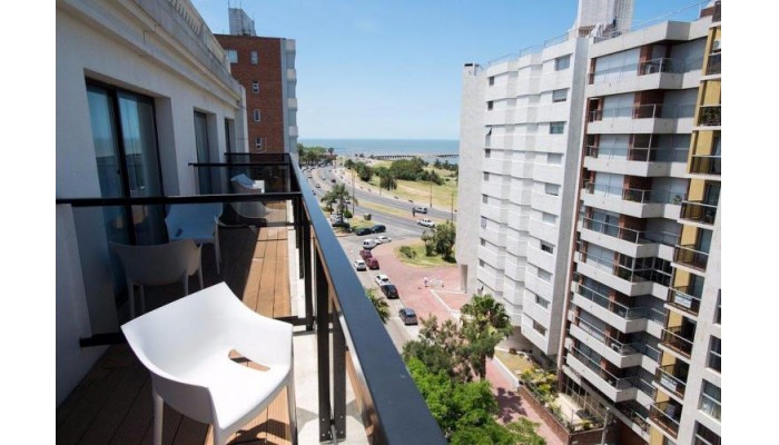 After Hotel poza 10