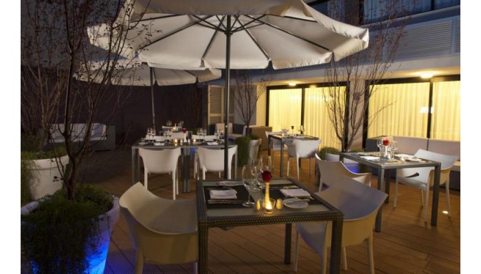 After Hotel poza 12