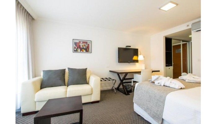 After Hotel poza 6